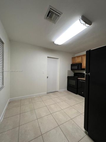 2471 Dewey Street, Hollywood, FL 33020