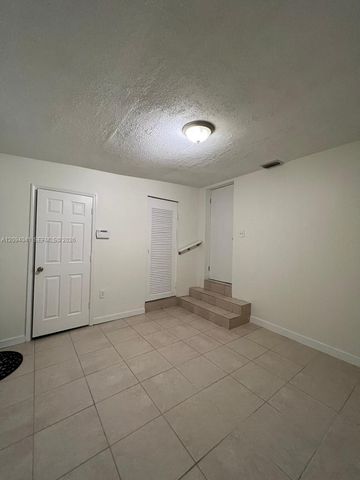 2471 Dewey Street, Hollywood, FL 33020