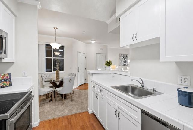 1982 W Bayshore Road 214, East Palo Alto, CA 94303