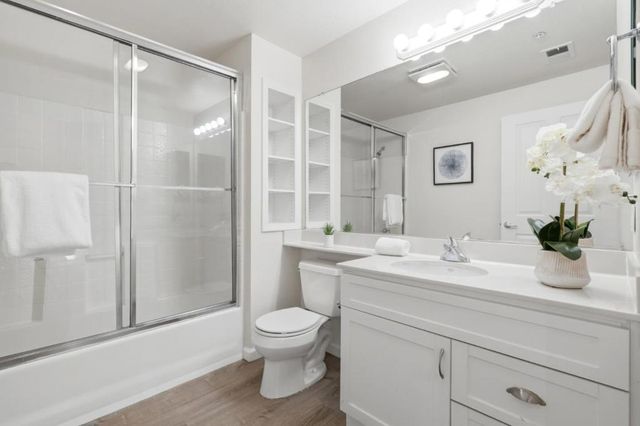 1982 W Bayshore Road 214, East Palo Alto, CA 94303