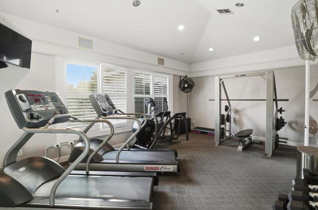 1982 W Bayshore Road 214, East Palo Alto, CA 94303