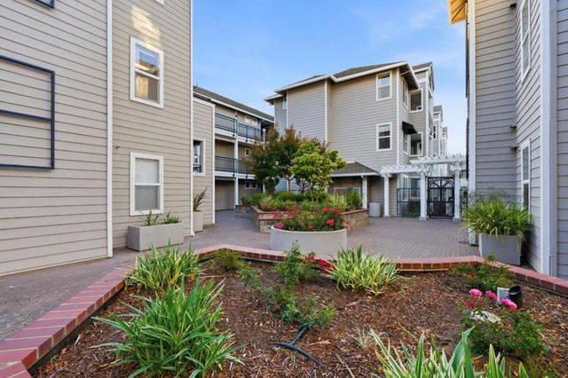 1982 W Bayshore Road 214, East Palo Alto, CA 94303