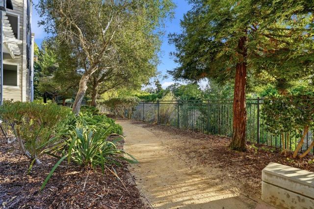 1982 W Bayshore Road 214, East Palo Alto, CA 94303