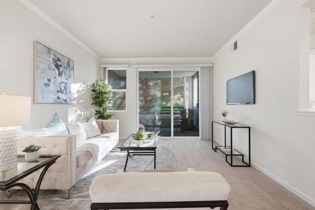 1982 W Bayshore Road 214, East Palo Alto, CA 94303