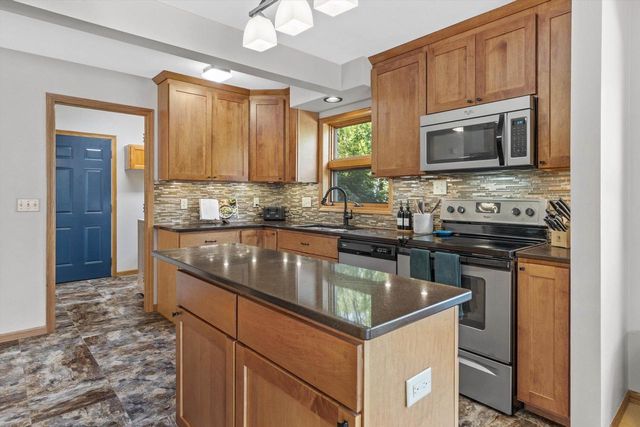 121 Merton Avenue, Lodi, WI 53555