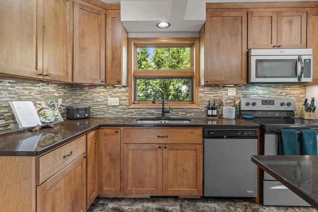 121 Merton Avenue, Lodi, WI 53555