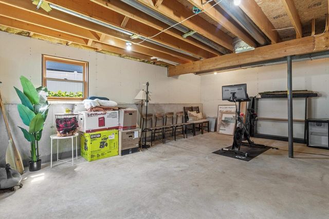 121 Merton Avenue, Lodi, WI 53555