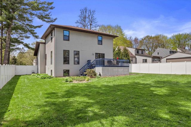 121 Merton Avenue, Lodi, WI 53555