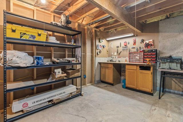 121 Merton Avenue, Lodi, WI 53555