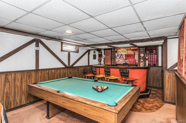 9 Kays Court, North Babylon, NY 11703