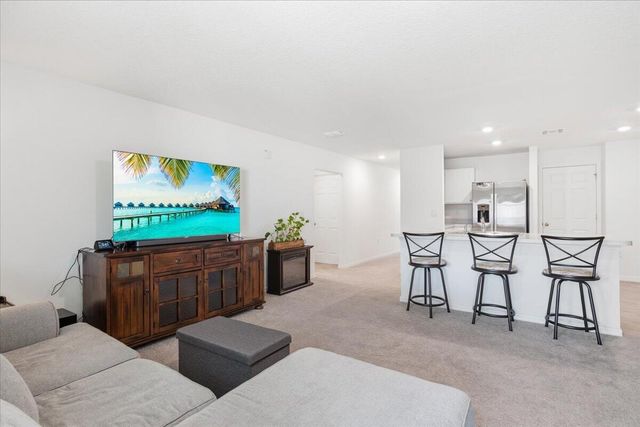 542 Mimosa St SW, Palm Bay, FL 32908