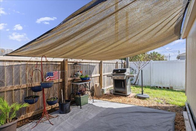 542 Mimosa St SW, Palm Bay, FL 32908