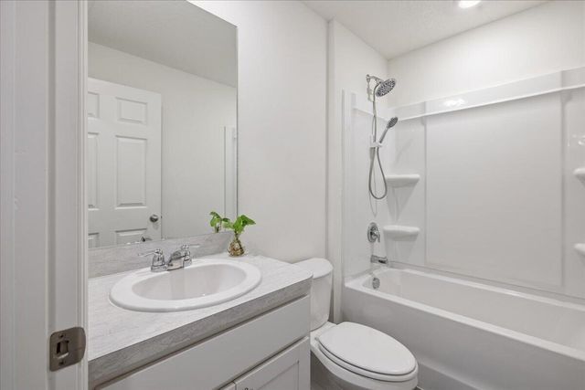 542 Mimosa St SW, Palm Bay, FL 32908