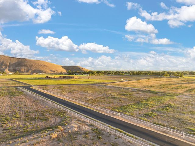 Shooting Star Lane, Los Lunas, NM 87031