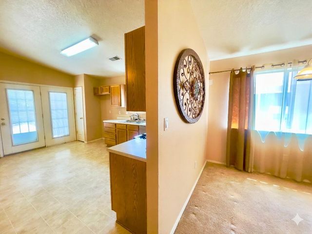 6419 Amberside Road NW, Albuquerque, NM 87120