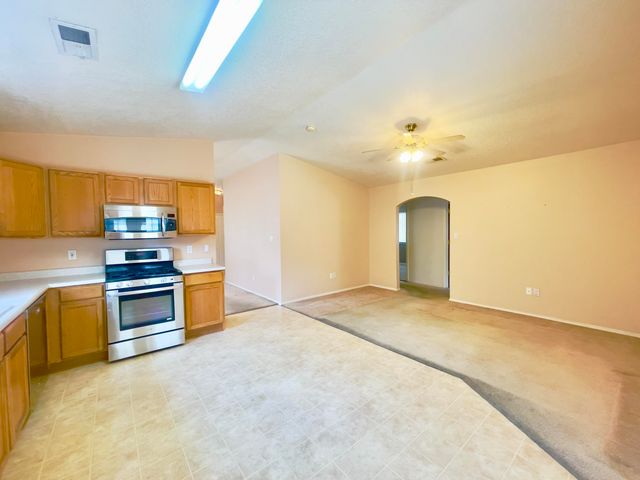 6419 Amberside Road NW, Albuquerque, NM 87120