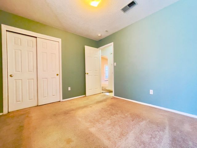6419 Amberside Road NW, Albuquerque, NM 87120