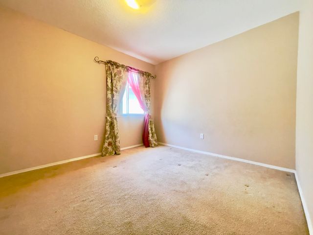 6419 Amberside Road NW, Albuquerque, NM 87120