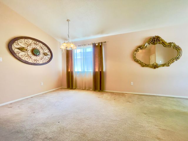 6419 Amberside Road NW, Albuquerque, NM 87120