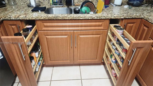 28500 SW 161st Ave, Homestead, FL 33033