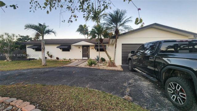 28500 SW 161st Ave, Homestead, FL 33033
