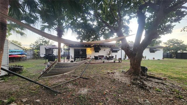 28500 SW 161st Ave, Homestead, FL 33033