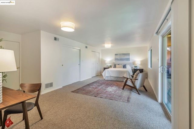 6335 Girvin Dr, Oakland, CA 94611