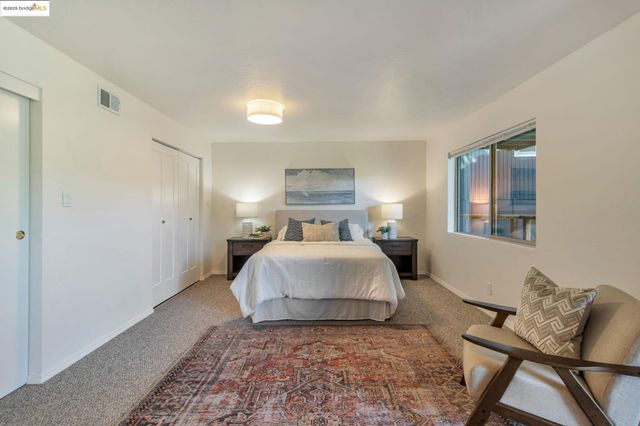 6335 Girvin Dr, Oakland, CA 94611