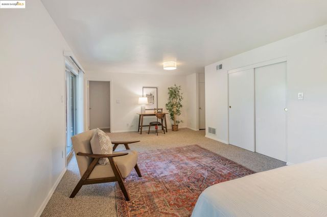 6335 Girvin Dr, Oakland, CA 94611
