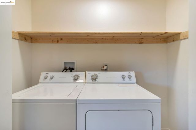 6335 Girvin Dr, Oakland, CA 94611