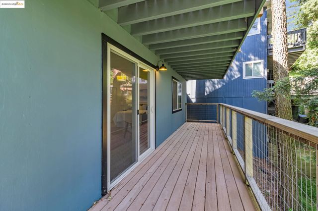 6335 Girvin Dr, Oakland, CA 94611