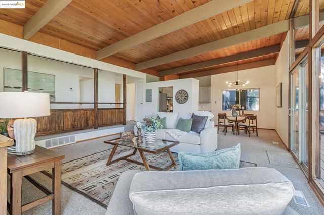 6335 Girvin Dr, Oakland, CA 94611