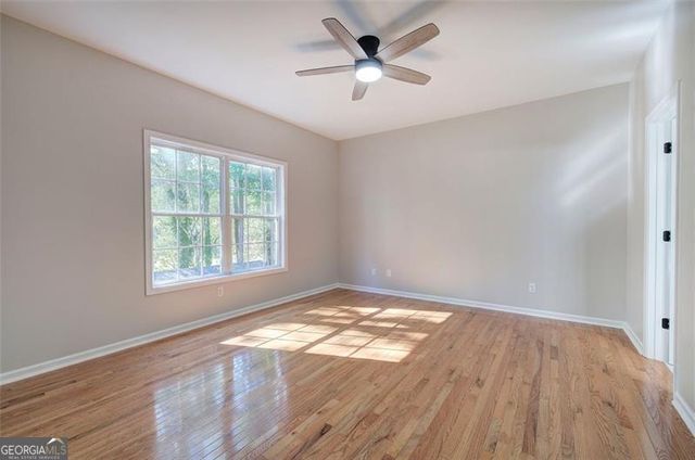 135 GREATWOOD Drive, White, GA 30184