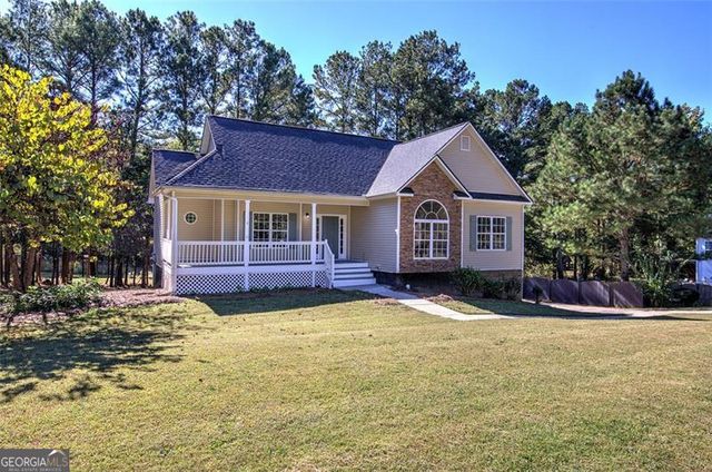 135 GREATWOOD Drive, White, GA 30184