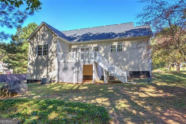 135 GREATWOOD Drive, White, GA 30184