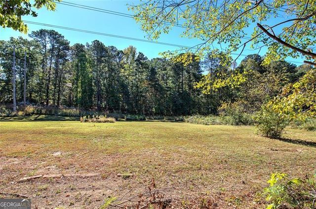 135 GREATWOOD Drive, White, GA 30184