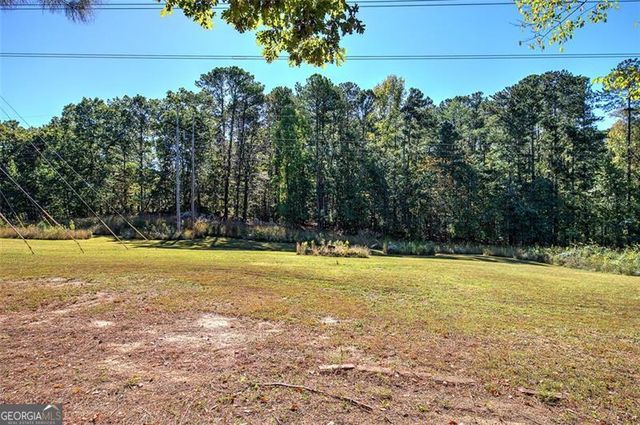 135 GREATWOOD Drive, White, GA 30184