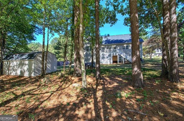 135 GREATWOOD Drive, White, GA 30184