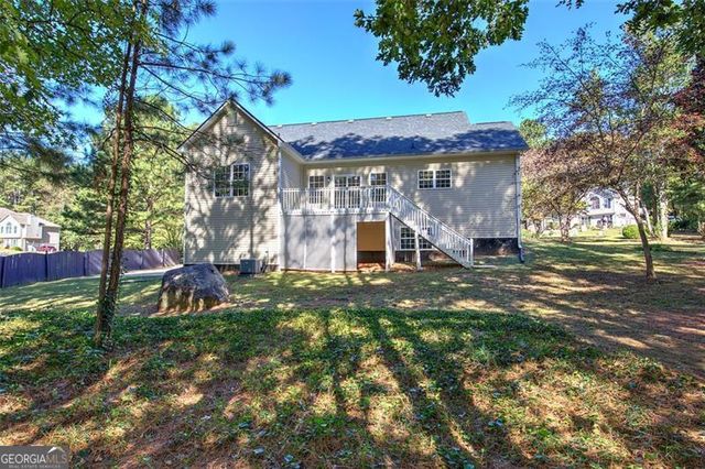 135 GREATWOOD Drive, White, GA 30184