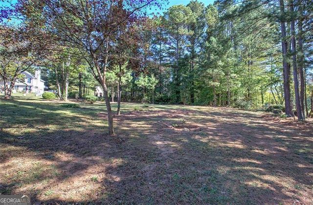 135 GREATWOOD Drive, White, GA 30184
