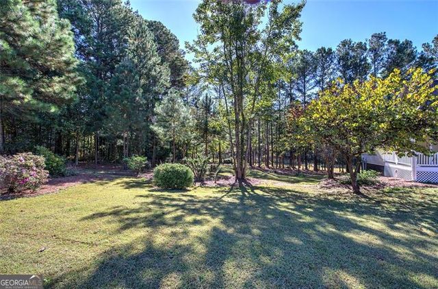 135 GREATWOOD Drive, White, GA 30184