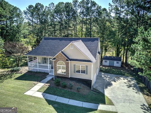 135 GREATWOOD Drive, White, GA 30184