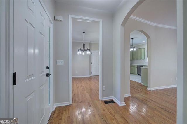 135 GREATWOOD Drive, White, GA 30184