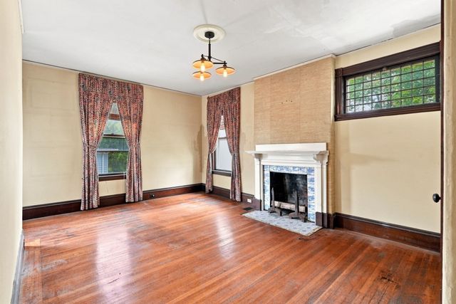 25 Avon St, Wakefield, MA 01880