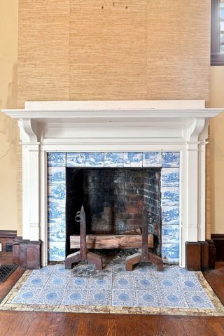 25 Avon St, Wakefield, MA 01880