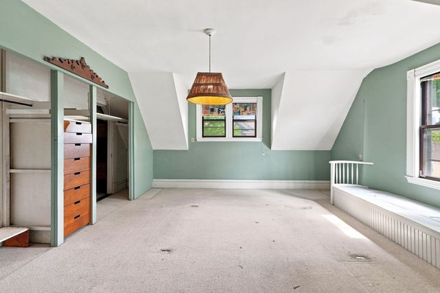 25 Avon St, Wakefield, MA 01880