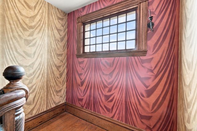 25 Avon St, Wakefield, MA 01880