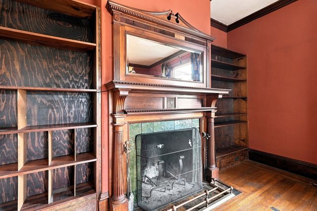 25 Avon St, Wakefield, MA 01880