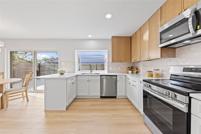 3121 Wayfarer Road, Bedford, TX 76021