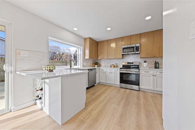 3121 Wayfarer Road, Bedford, TX 76021